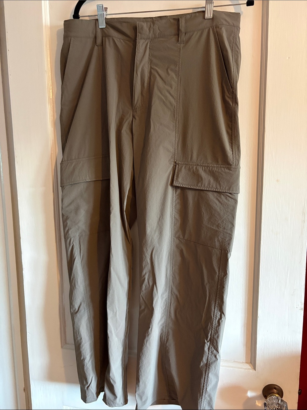 Mono B Men's Cargo Pants in Khaki Green